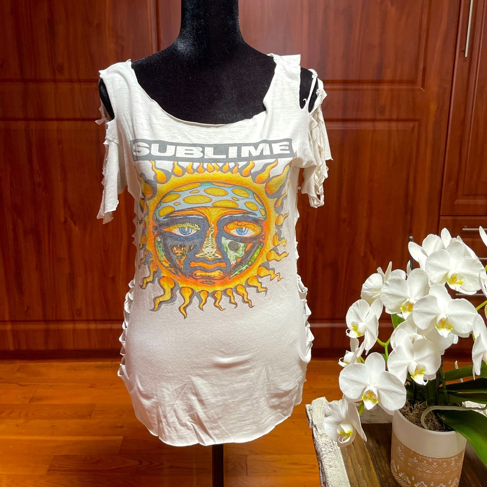 Sublime vintage tie shirt